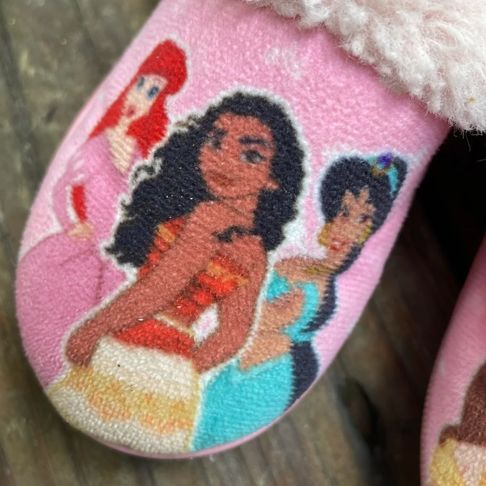Disney Princess Pink Slippers Size 5/6